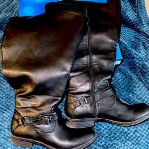 Easy Street Quinn Plus boots